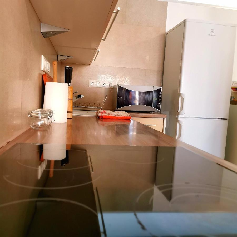 Cozyhome Retro Apartment Bratislava Bagian luar foto